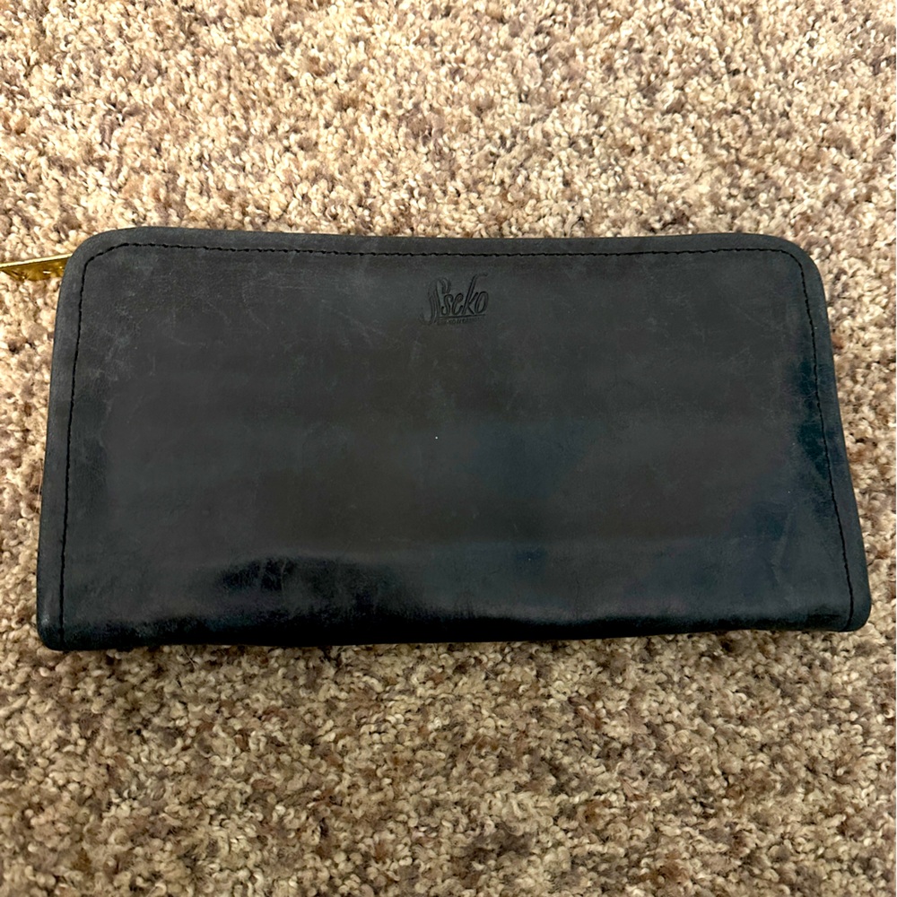 Sseko Designs Wallet